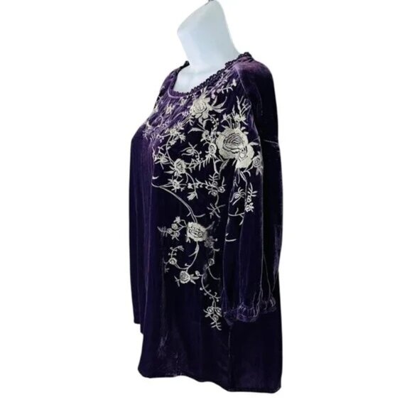 Sundance NWOT Alarie Velvet Embroidered Top Blouse Size L Purple - Picture 5 of 8